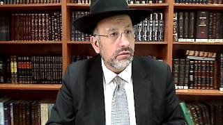 Hillekhot nerot chabbat LUI PREPARE ET ELLE ALLUME