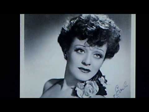 Dont Go In The Lions Cage Tonight - Julie Andrews