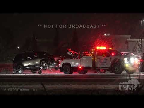 12-19-2022 Everett-Arlington, WA  - Winter Storm - 18-Wheeler Wreck - Tow Trucks - Heavy Snow