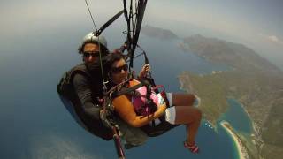preview picture of video 'paragliding Olu Deniz Turkey 6500ft high, Kit 2010'