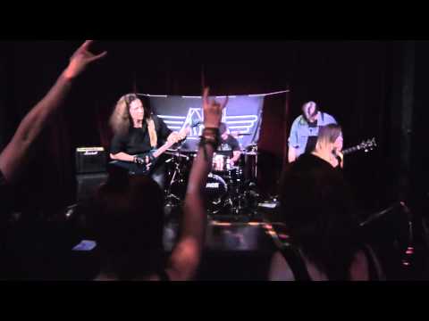 Tillen Avers - Brit-Rock Set: "I Surrender" + "Smoke on The Water" (24.05.2014 - MonaClub)