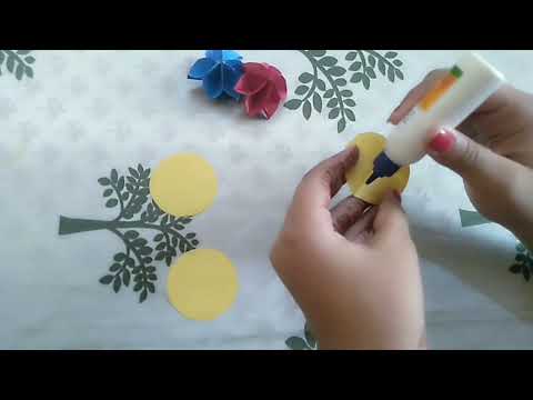 prapti Creation Paper crafts paper beautiful flowers🌼🌼🌼 Enjoy our video.....😍