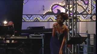 Michela Borgia Mina Tribute Band-Neve