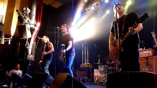 Against Me! - Pints of Guinness make you strong (Knust, Hamburg 15.11.2011) LIVE