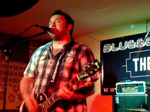 KING KING  ft ALAN NIMMO LIVE@ BLUESFESTIVAL THE LANE 11092010