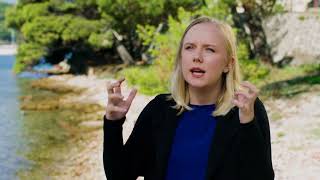 Mamma Mia Here we go again - Itw Alexa Davies (official video) video