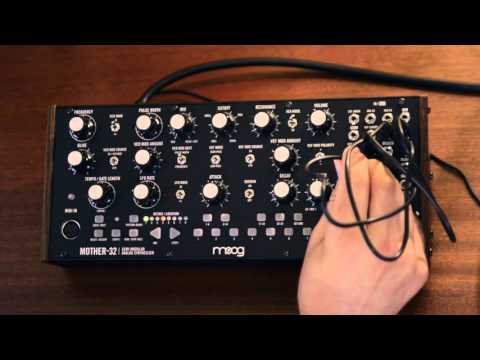 Moog Mother-32 Demo