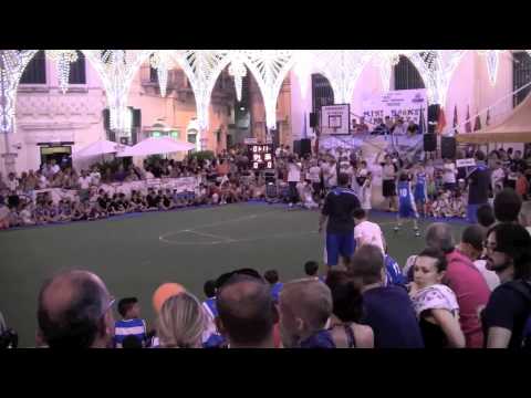 Bees Pesaro - aquilotti 2001 - 4 stoppate in 3 minuti per Nicholas Alessandrini