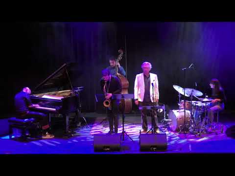 Fear of Roaming - Seamus Blake & Tim Hagans with Landaeus Trio