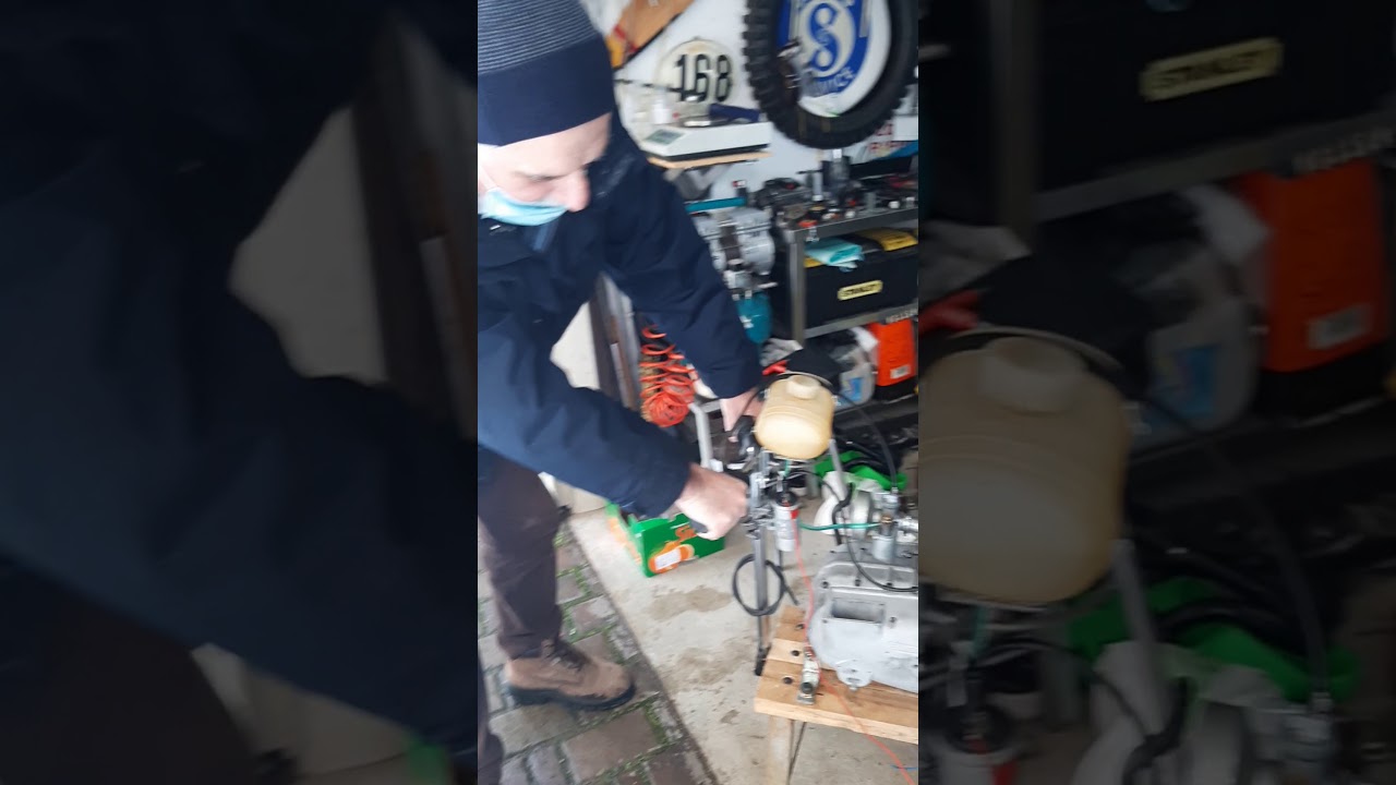 Laverda 100 bench testing! Who needs wheels and a frame?