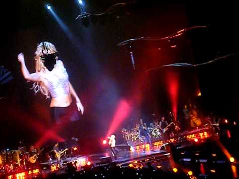 Shakira - LA TORTURA 02 ARENA LONDON 20/12/10