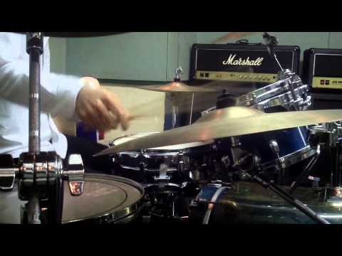 Dennis Chambers Style Cross Sticking Lick