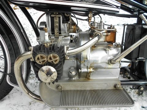 Motor M2B15 estatico de BMW R32 año 1923. BMW R32 engine generator