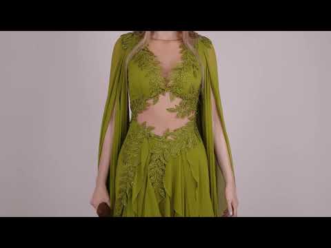 New Taylor Swift wax figures are taking over Madame Tussauds!