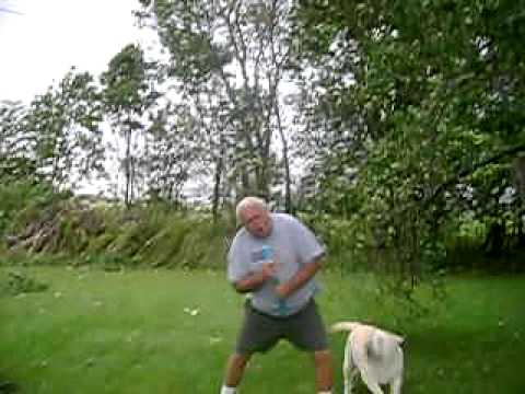 Dad pretends to be weatherman during hurricane Ike