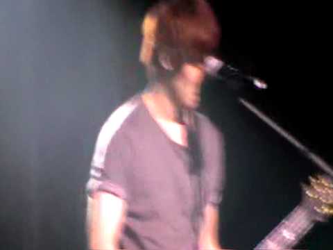 [FANCAM 220912] CNBLUE Yes (그래요)  - LIVE IN LONDON INDIGO2