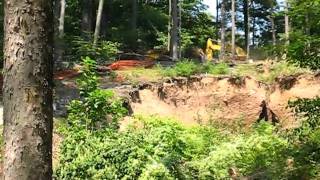 preview picture of video 'Fixing erosion, Birch Mtn. Brook area, Manchester, CT'