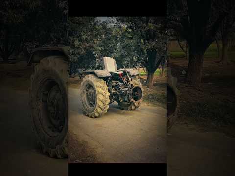 How Does A Tractor Without Wheels Work 🚜