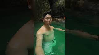 セブの温泉で猿とくつろぐ | イソイ温泉 | フィリピンセブ島