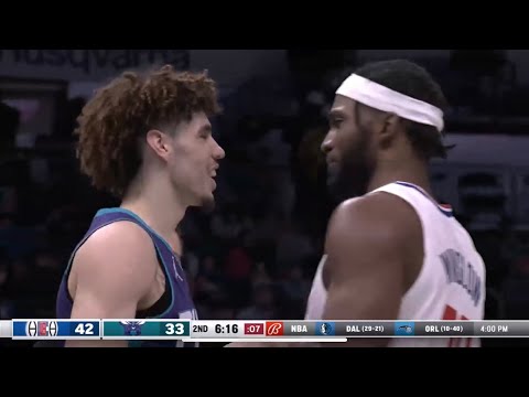 Justise Winslow blocks LaMelo Ball and lets him know about it