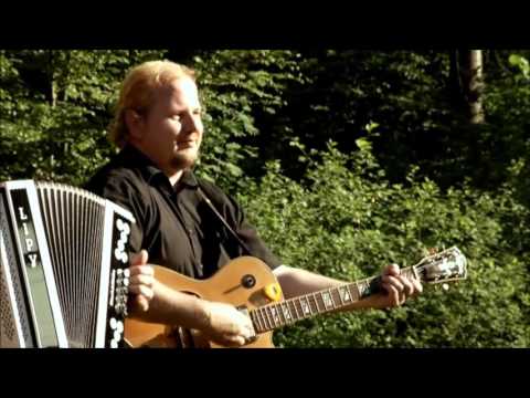 ANSAMBEL LIPOVŠEK      LIPOVŠEK