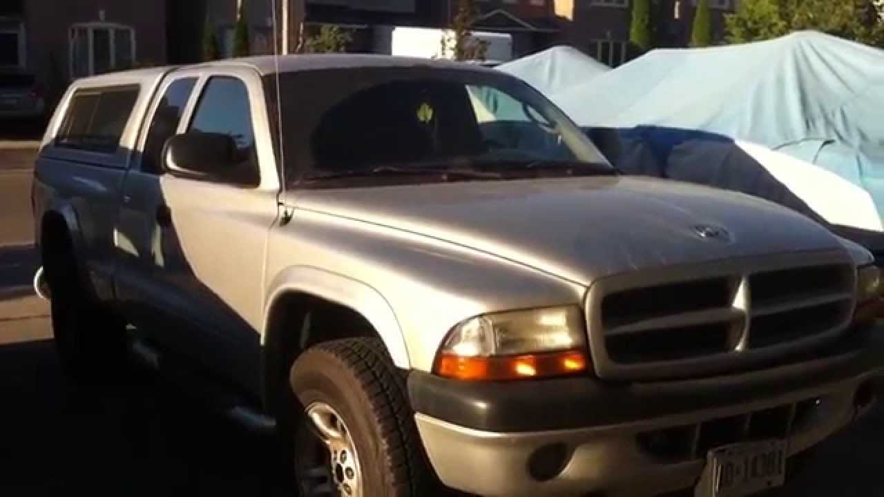 2003 Dodge Dakota 4X4 Startup Engine & In Depth Tour