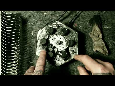 DIRTY DRONE #29 - a drone/noise synths in a recycled hexagonal enclosure