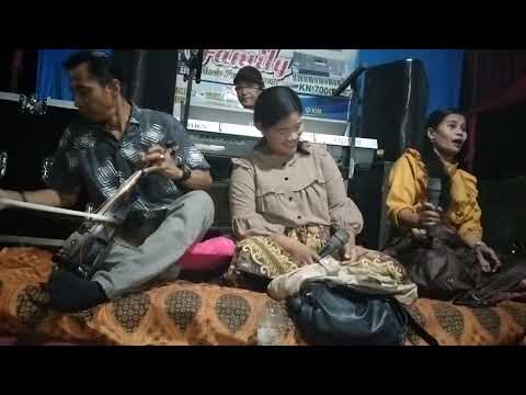 Rabab Pasisia Selatan" Ibo Bana" Voc:Iwil melayu,Emil ,Reni.Qibort:Ujang Dj virgo.Family Music.