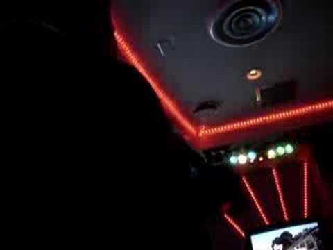 Mies Maeda sing a song...