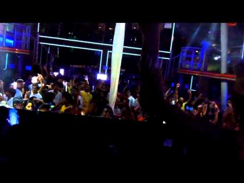 Evelin Scavo - Mambo Club, Goa India 31/5/14 Part 4