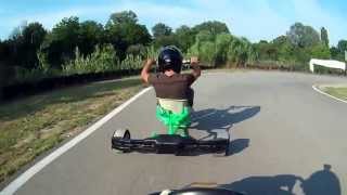 preview picture of video 'test 2 trike drift la calmette karting'