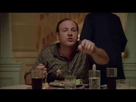 Lívia megsértődik - Maffiózók