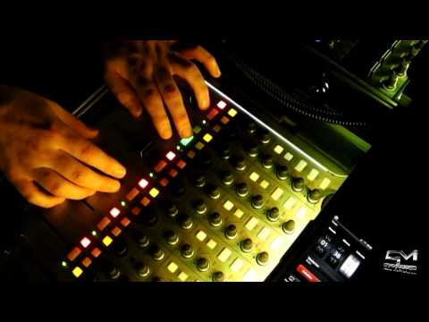 60min - Tribal Tech House - 2012-07-21 @ Loft Auron DJ Steve LaMarque (2xTraktor on the same Laptop)