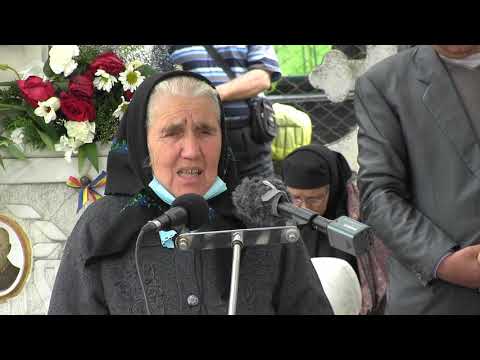 Ce-ai semănat cu lacrimi (poezie)