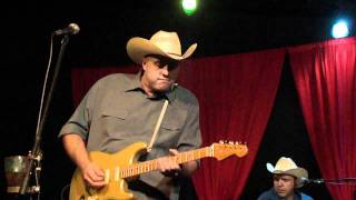 Deke Dickerson - Look at that Moon, Yolie's, Ventura, CA