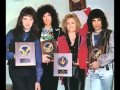 Queen-We will rock you / We are the champions ...