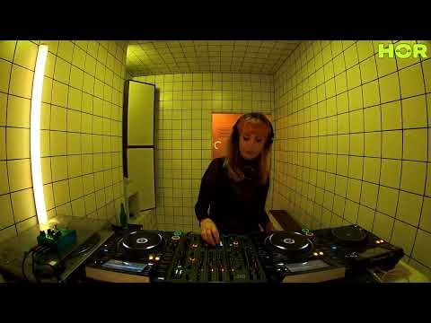 Lebendig - Luna Vassarotti / January 9 / 8pm-9pm