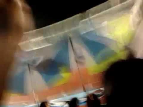 "Ole Ole Ole Soy Celeste" Barra: La Vieja Escuela &bull; Club: Bolívar