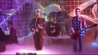 Love This Life  (1988) - Crowded House