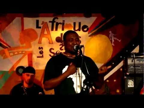 Fredy Massamba Congo-Brazzaville sur scène... sur TV28 (extrait).
