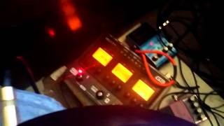 Suzuki Q-Chord with stompboxes