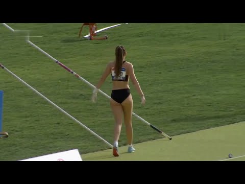 Clara Fernández - Spanish Pole Vaulter