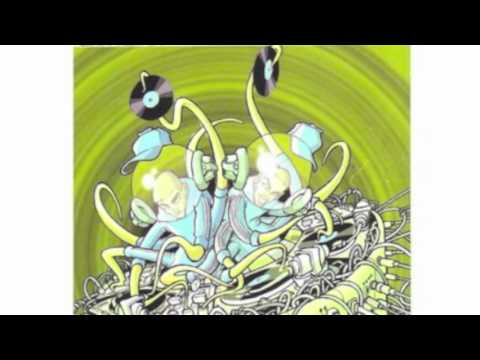 Evil Ed and K Delight - War of the Worlds.mov