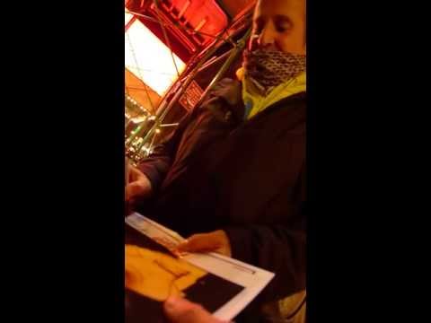 Peter Stormare of Fargo signing autographs for E1soeautographs