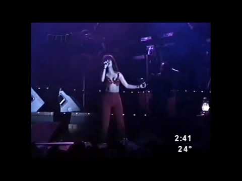 Selena - No Debes Jugar (Far West Rodeo 1994)