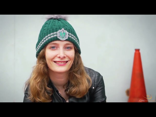 Vídeo relacionado con Cinereplicas Harry Potter - Gorro con Pompón - Licencia Oficial - Casa Hufflepuff - Amarillo y Negro
