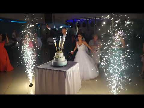 Niesamowity wjazd tortu