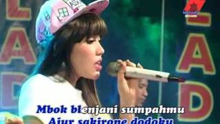 Download lagu Via Vallen - Atiku Ajur | Dangdut  mp3