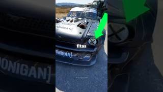 Por Que Carros de Corrida Têm um X no Farol!!!