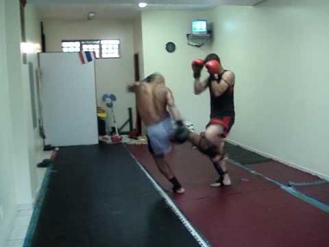 Gleison vs Danilo -Muay thai 1